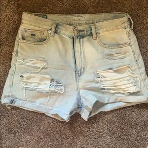 AE high rise mom short - size 6